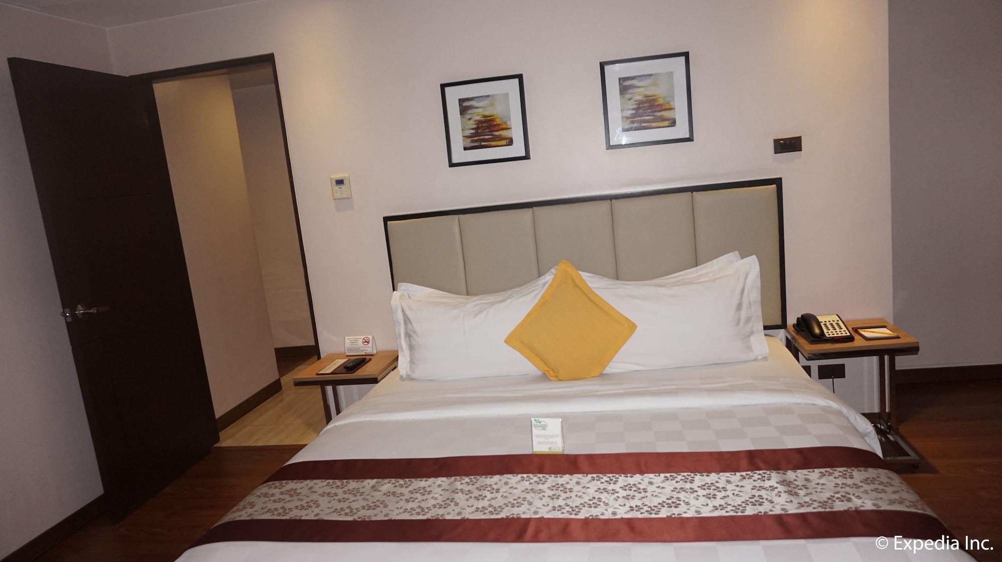 Ace Hotel And Suites Pasig City Exterior photo