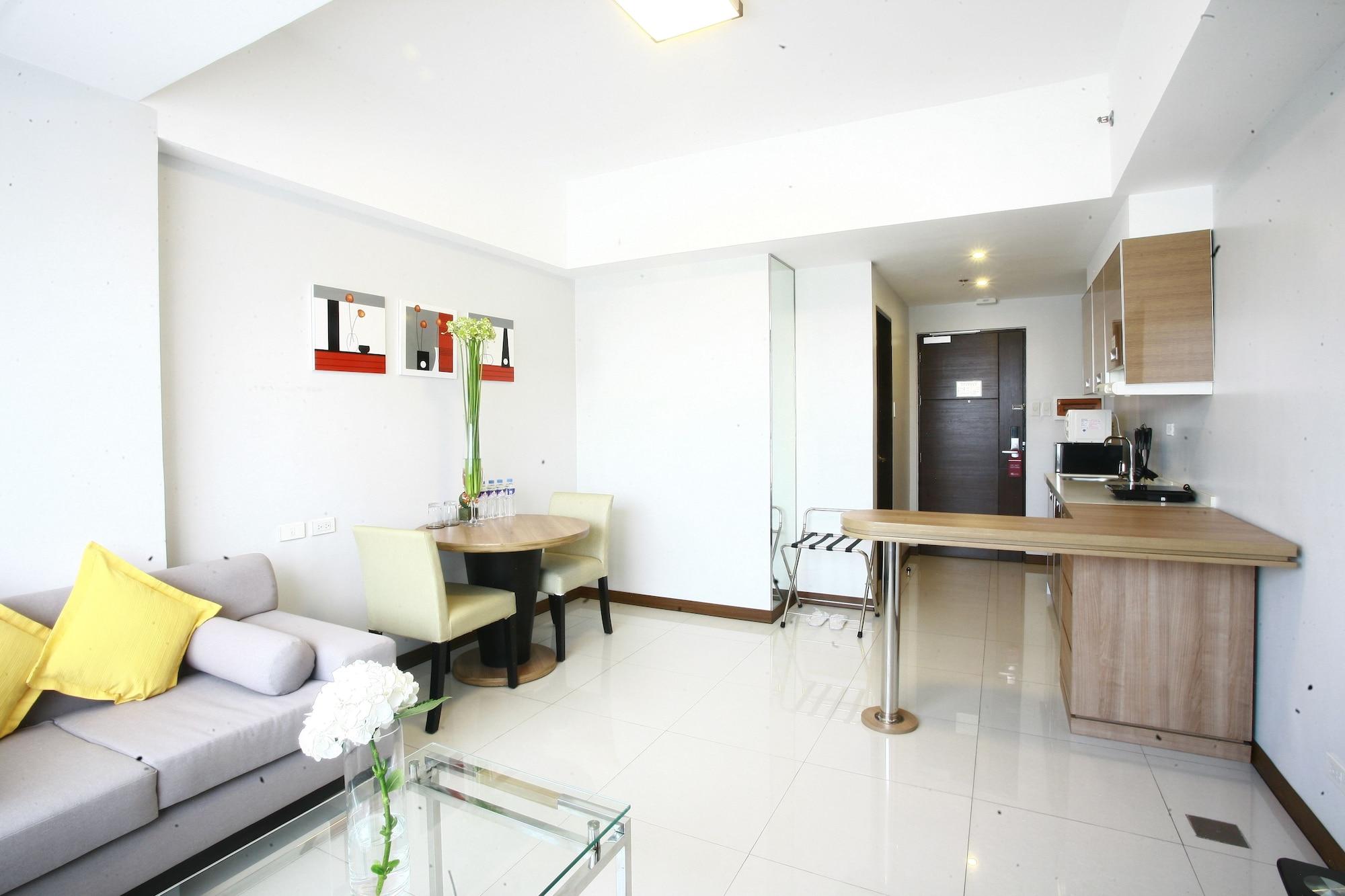 Ace Hotel And Suites Pasig City Exterior photo