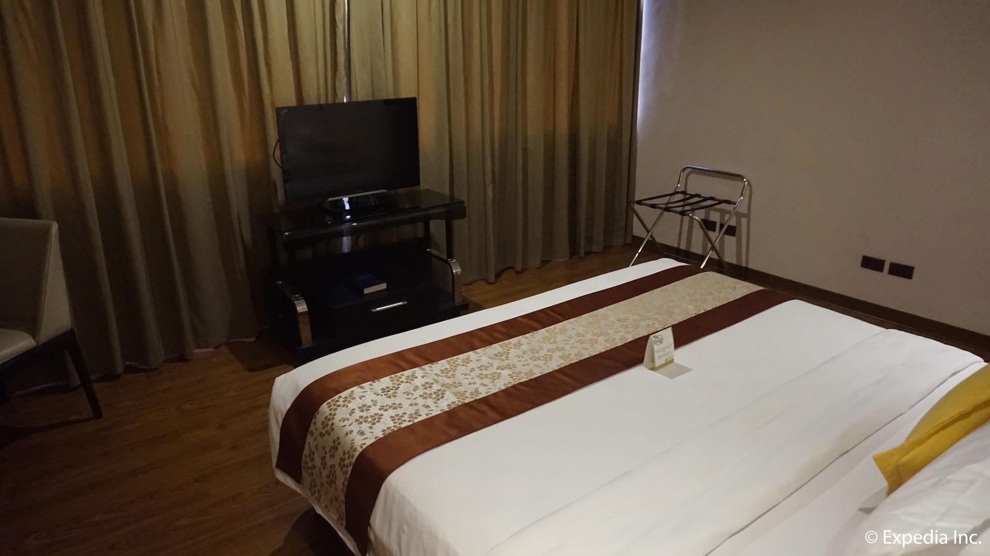 Ace Hotel And Suites Pasig City Exterior photo