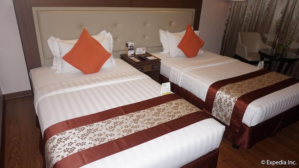 Ace Hotel And Suites Pasig City Exterior photo