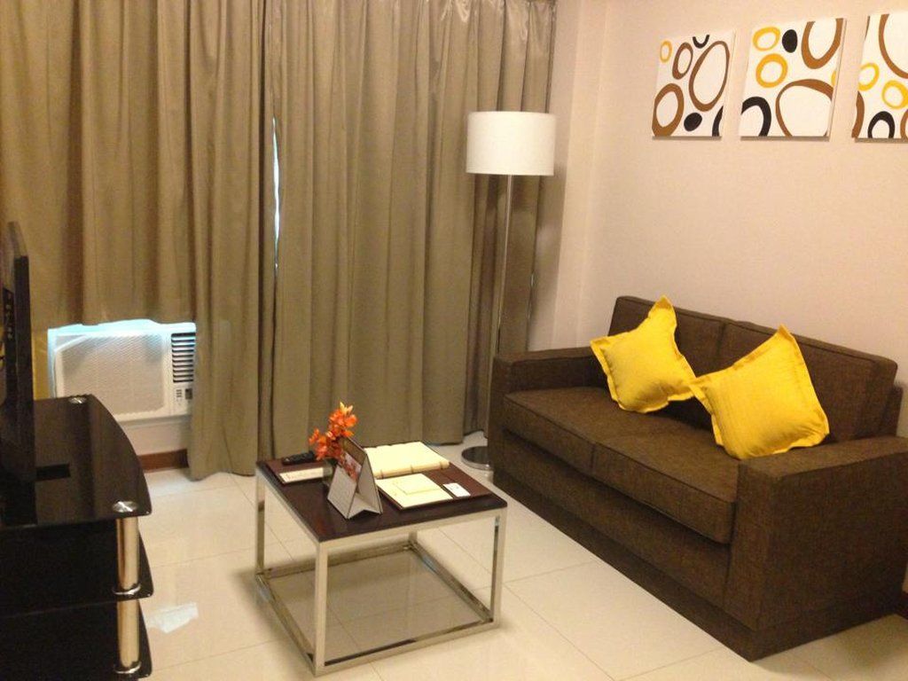 Ace Hotel And Suites Pasig City Exterior photo